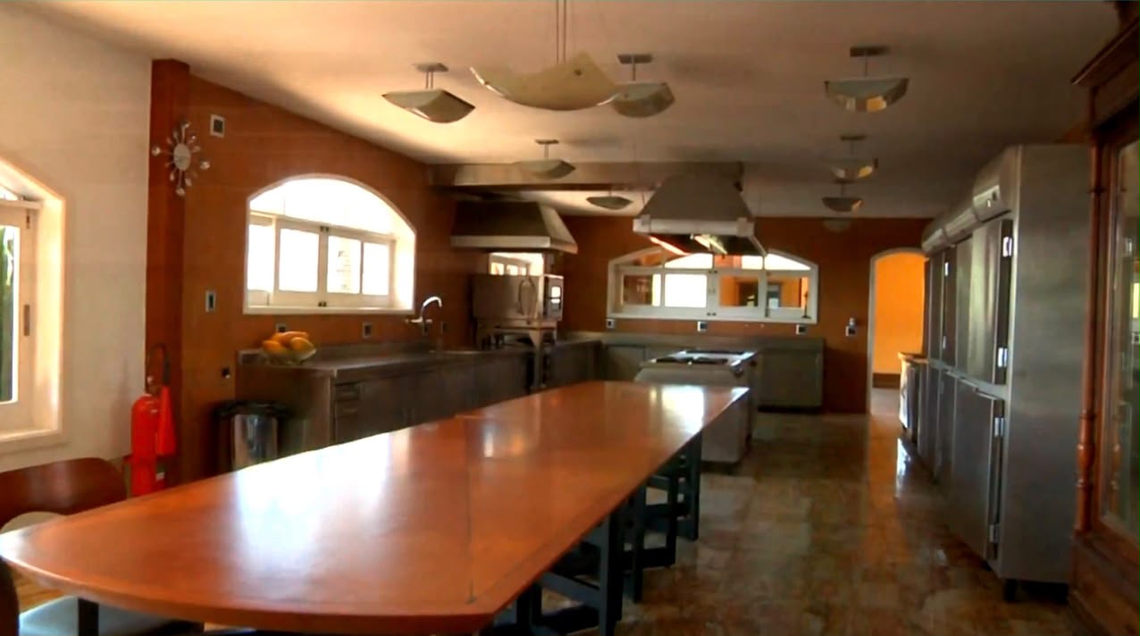 Cozinha industrial do complexo.